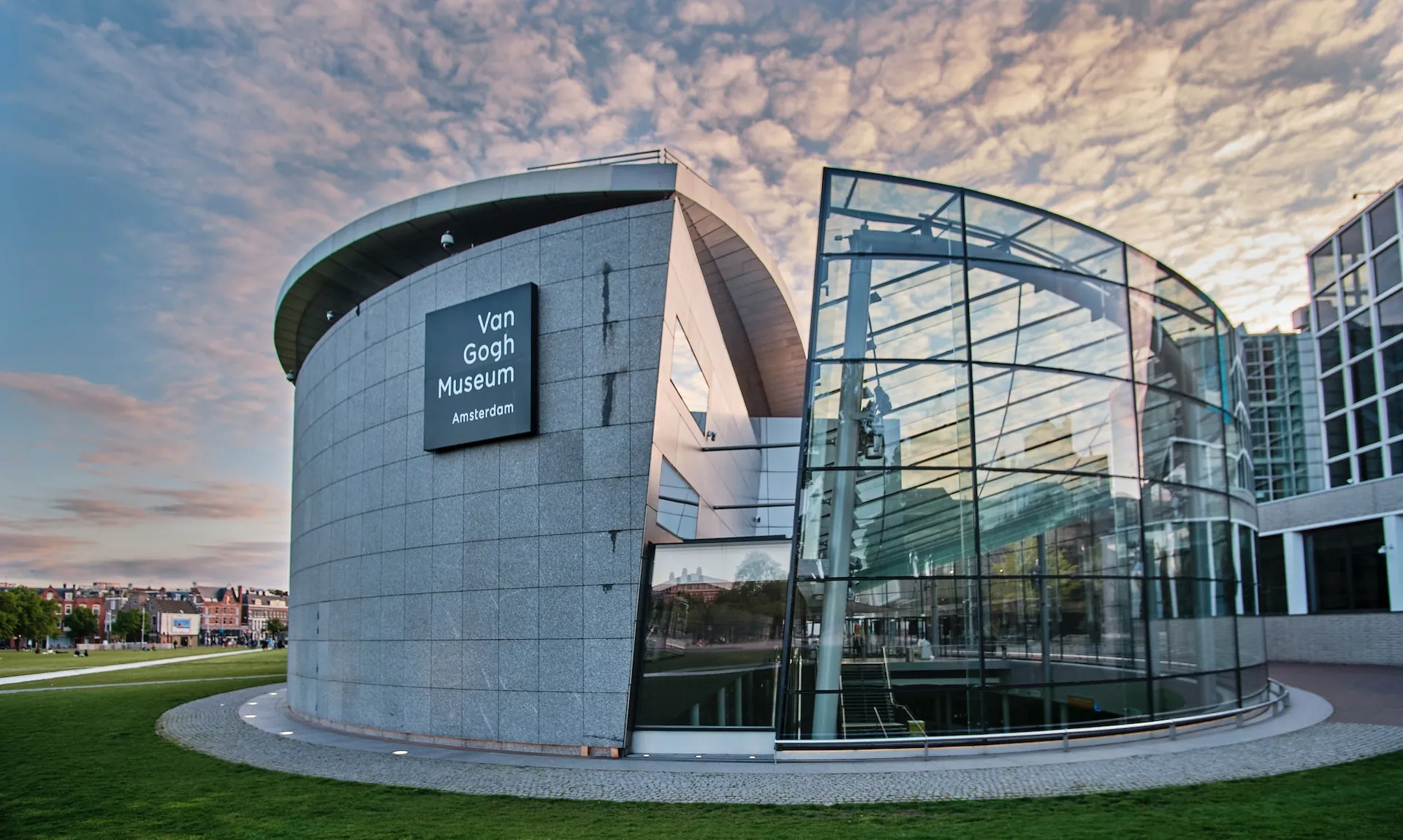 Visit the Van Gogh Museum