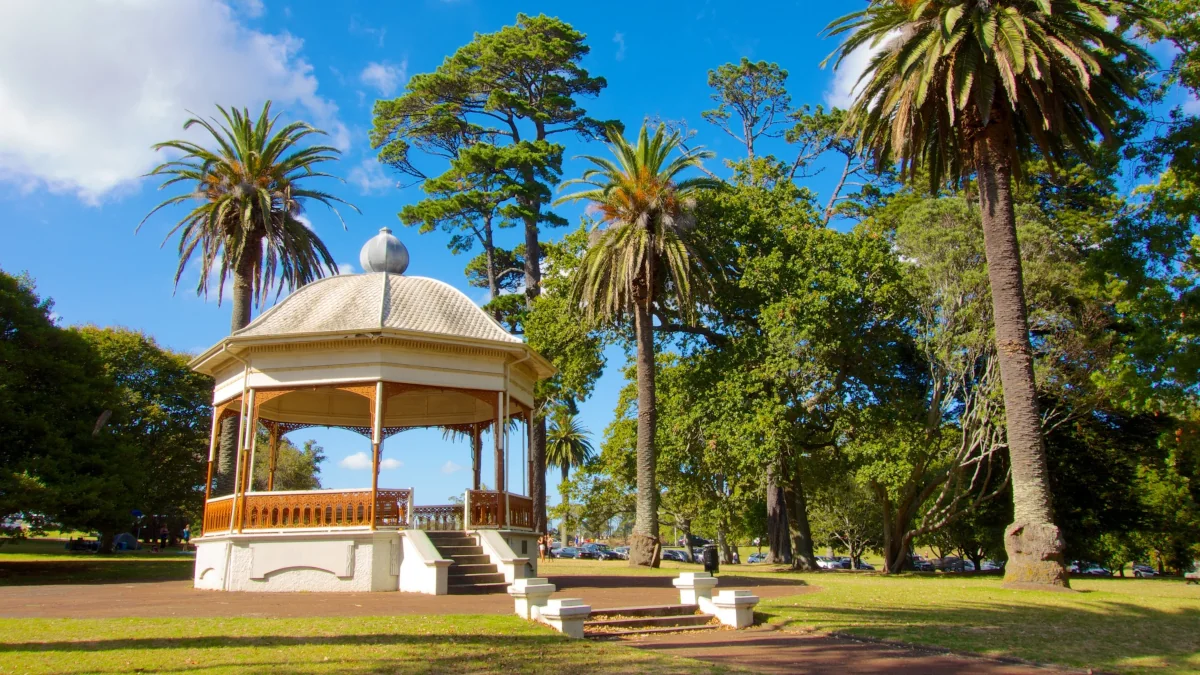 Unwind and recharge at Auckland Domain