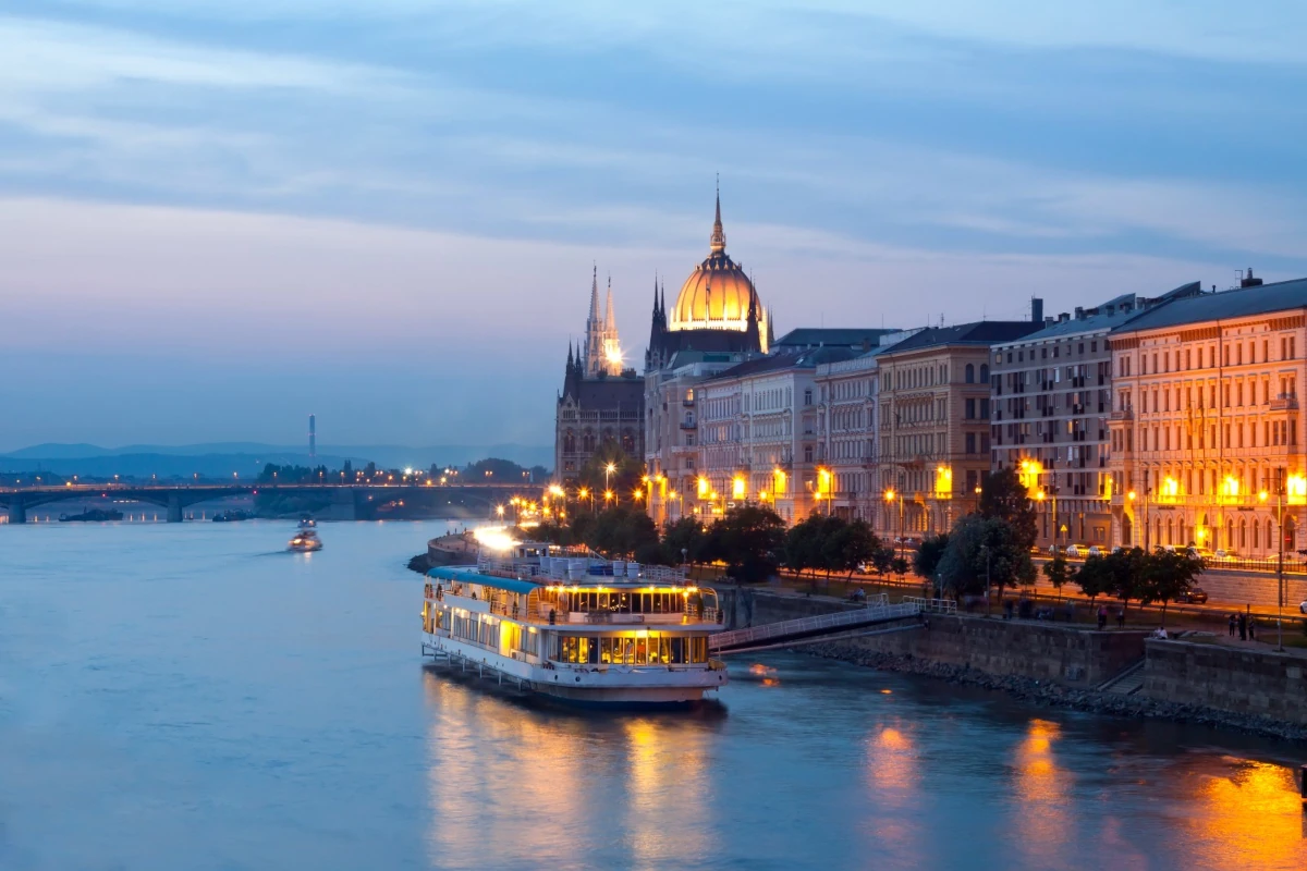 Cruise down the Danube