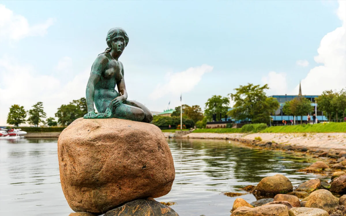 Visit the Little Mermaid statue