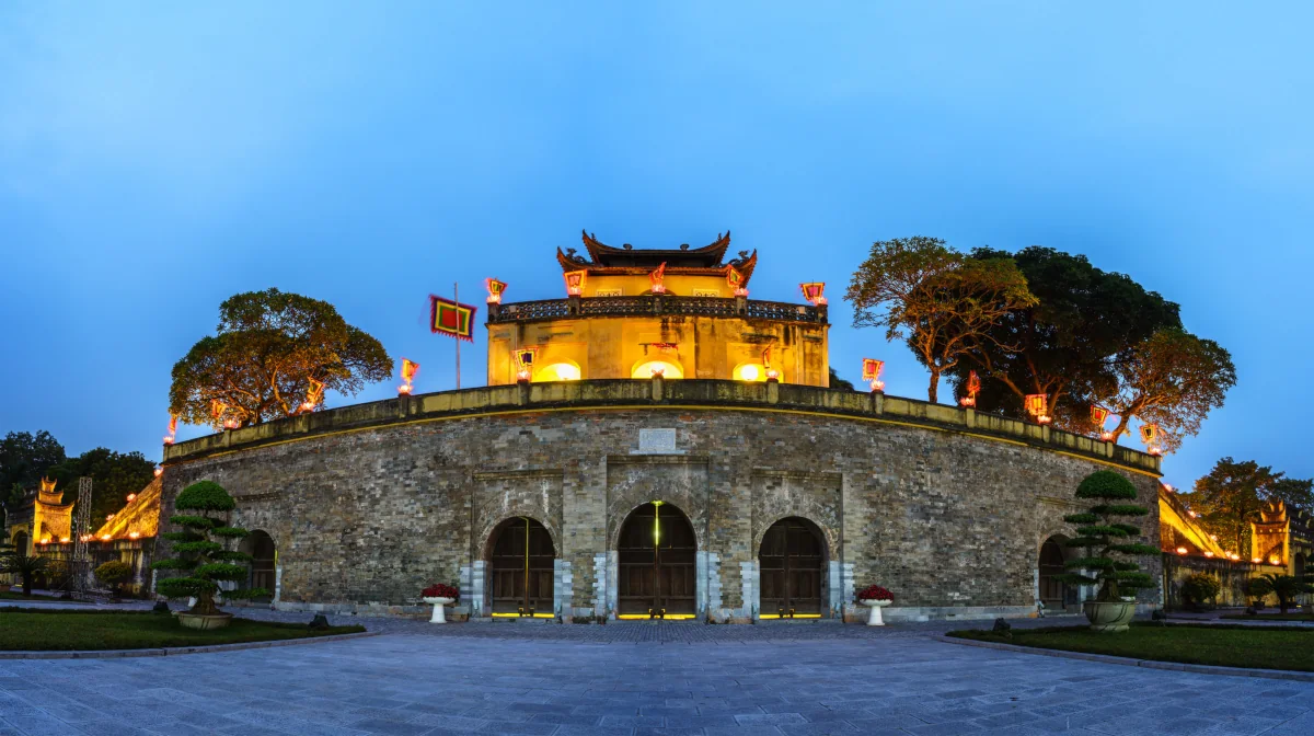 Explore the Imperial Citadel of Thang Long