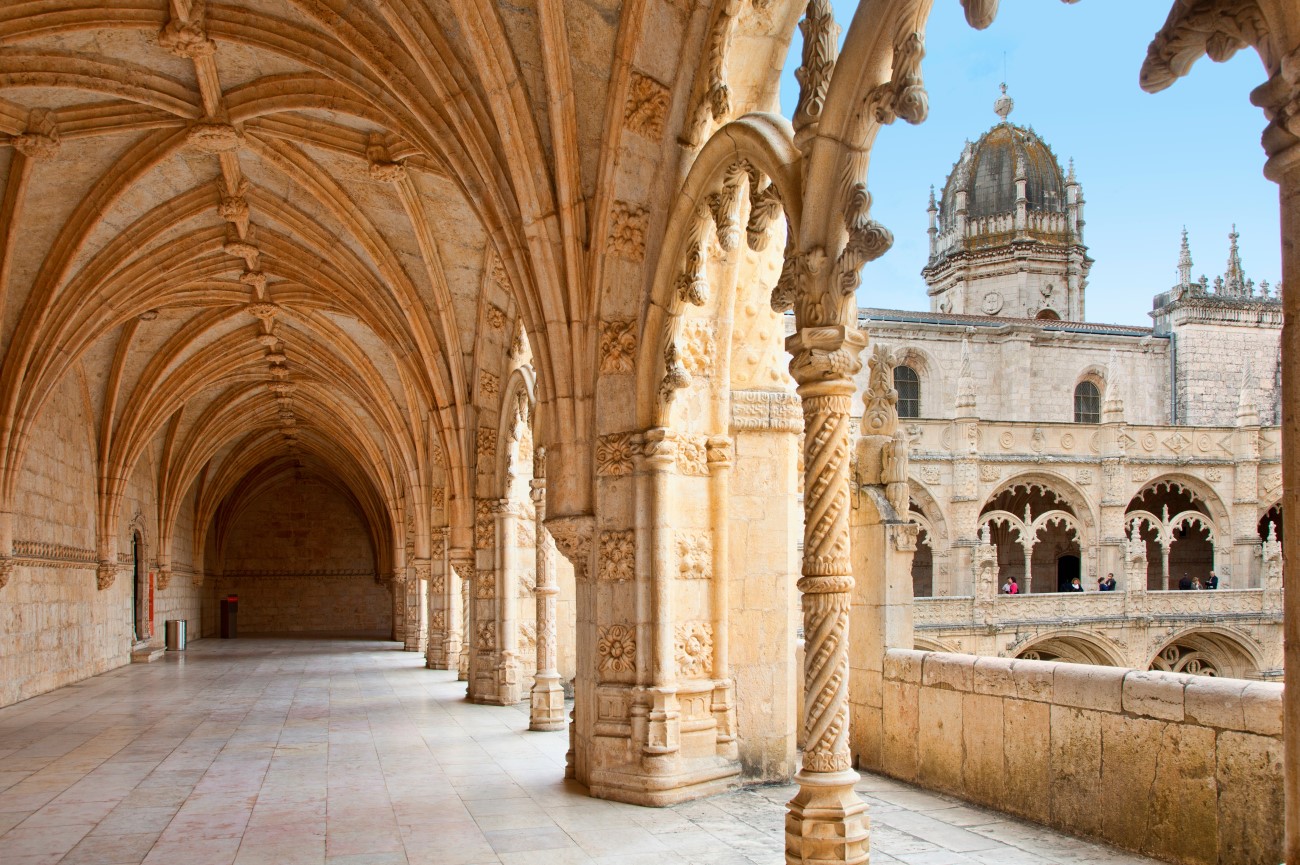 Explore the Jerónimos Monastery