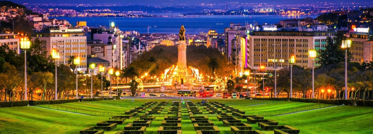 Relax at Eduardo VII Park