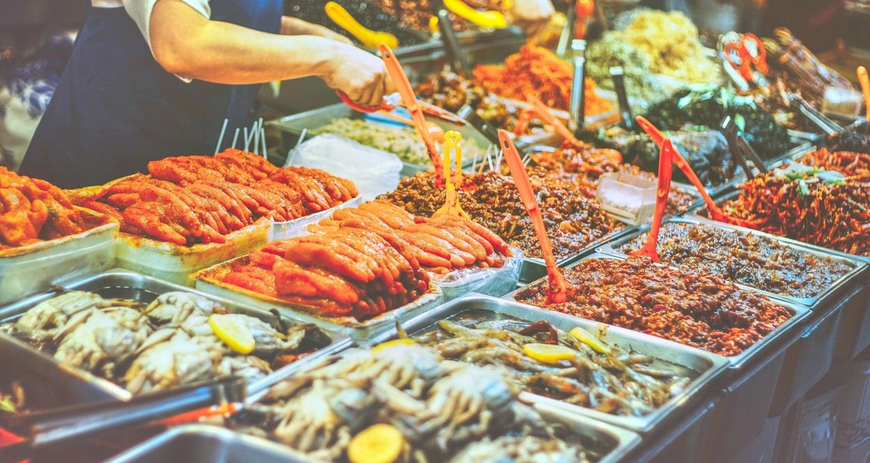 Try Korean street food at Gwangjang Market
